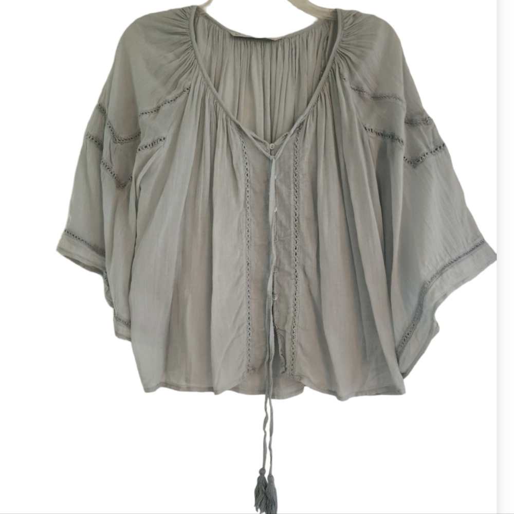 ZARA TRAFALUC DUSTY BLUE BOHO CROCHET DETAIL TASSLE TIE BUTTON FRONT TOP SZ SM